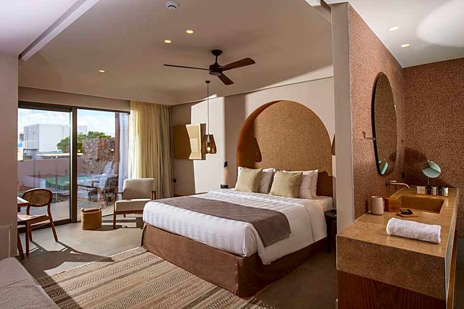Paralos Venus Suites Adults Only