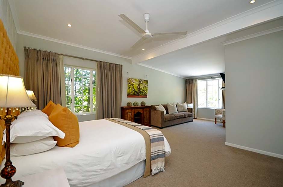 Lodge on Main Guest House and Conference Centre