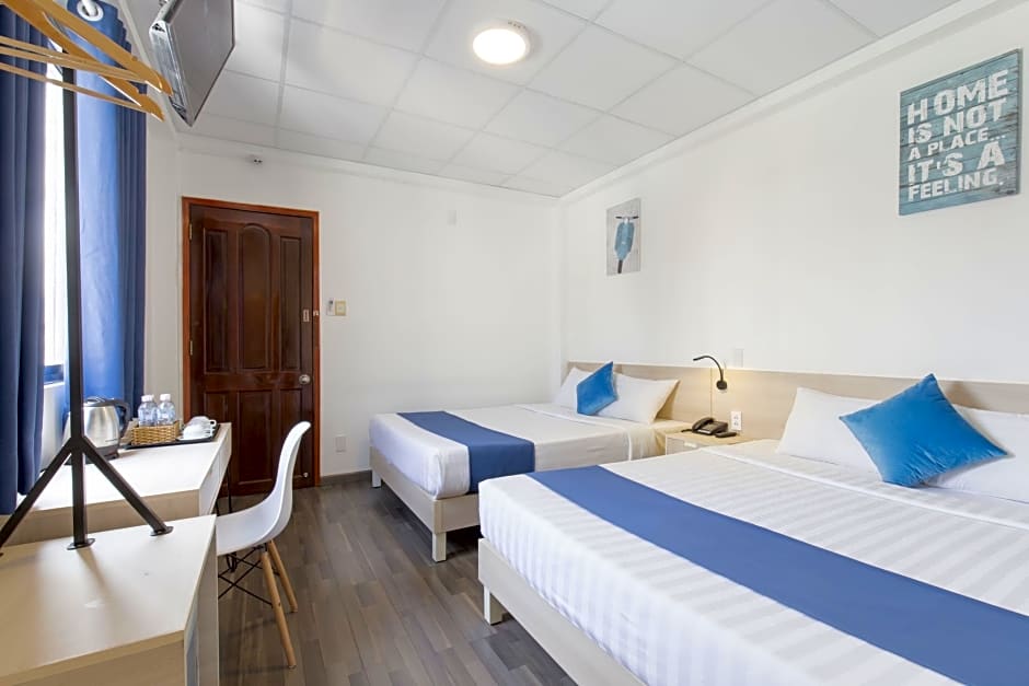 Spotlight Hotel