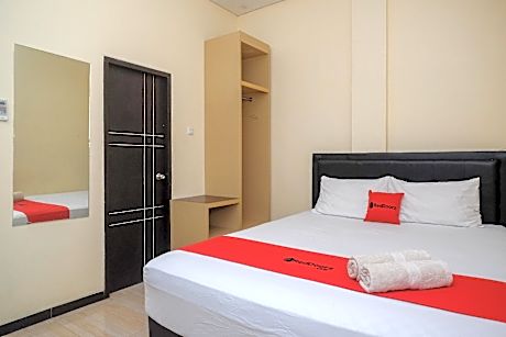 RedDoorz near Taman Pantai Alam Indah Tegal