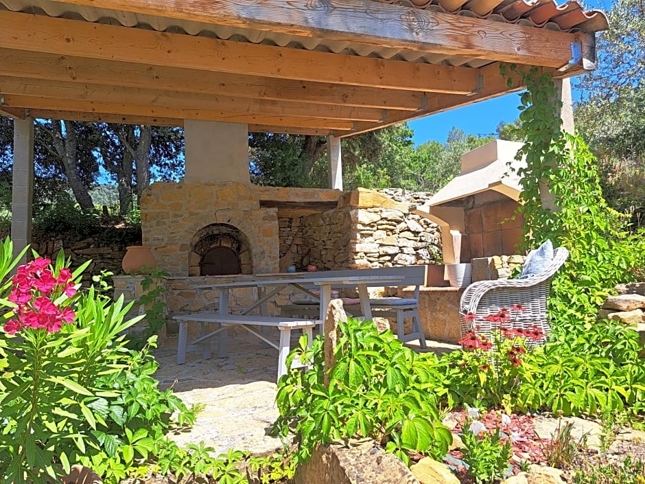 Gîtes Mas des rochers - Romance tropicale avec Spa