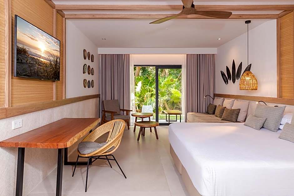 Photo 1 of 10 of Junior Suite Deluxe Swim Up (1 Adult + 2 Children)