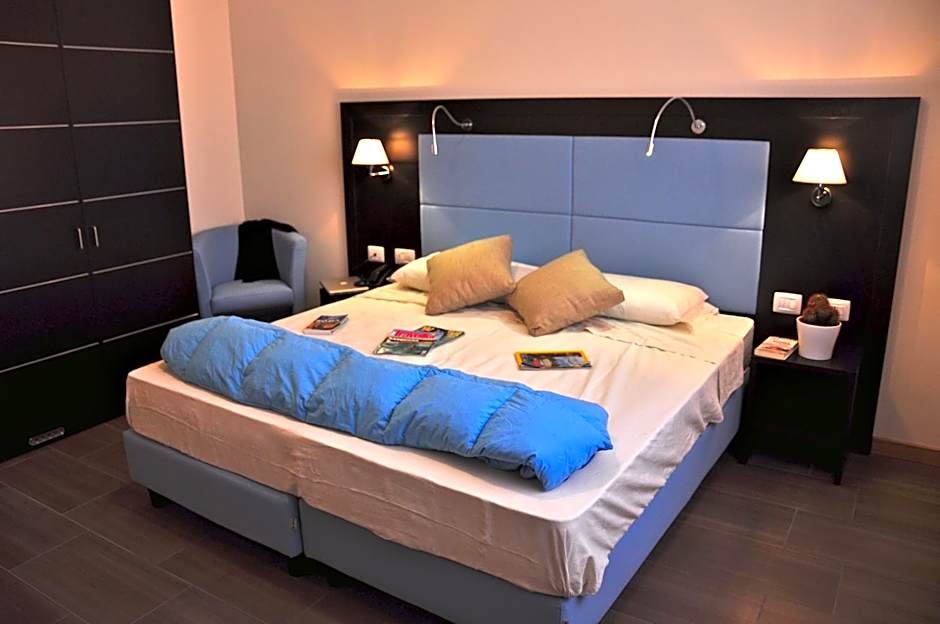 Hotel 325 Tor Vergata