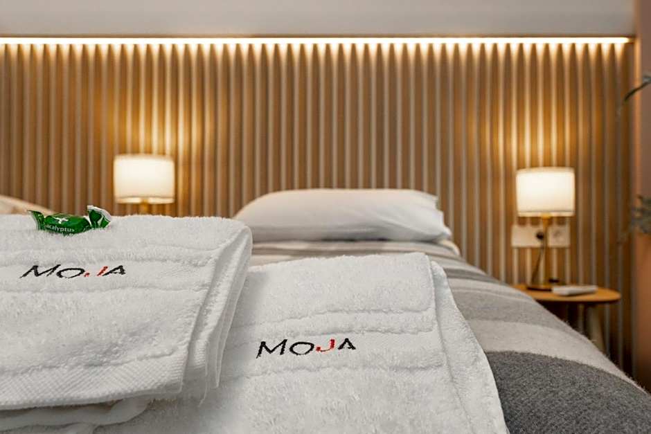Larger 1 Double Bed or 2 Beds — 4 fotoğraftan 1. fotoğraf