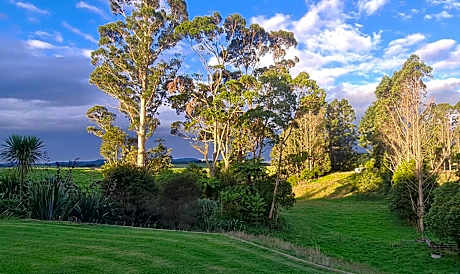 Rolling Hills Country Stay B&B