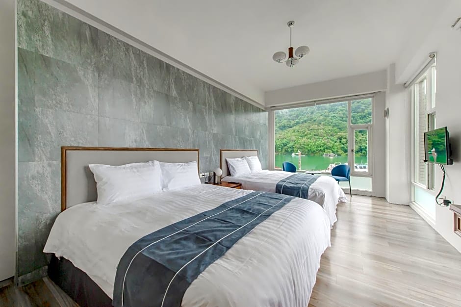 Shui Yang Lakeview House with Elevator