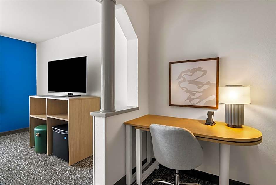 Spark by Hilton Merrillville