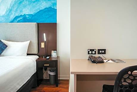 Two-Bedroom Apartment - Split Level