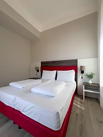 Triple Room with Pool View