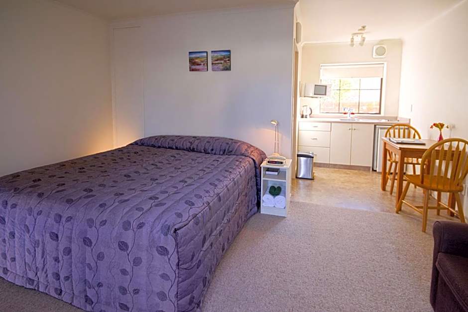 Arrow Motel Apartments