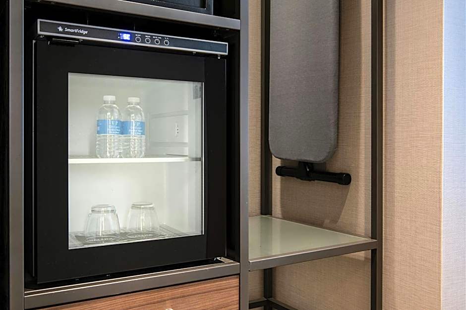 AC Hotel by Marriott Seattle Bellevue/Downtown