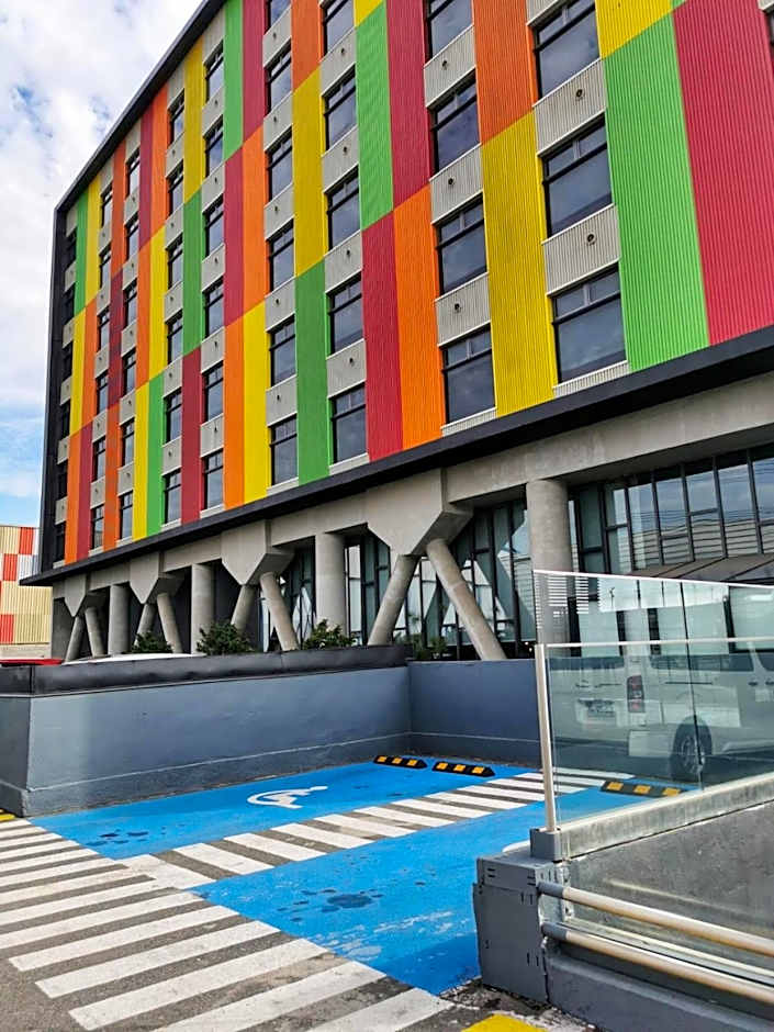 Courtyard by Marriott Santiago Airport