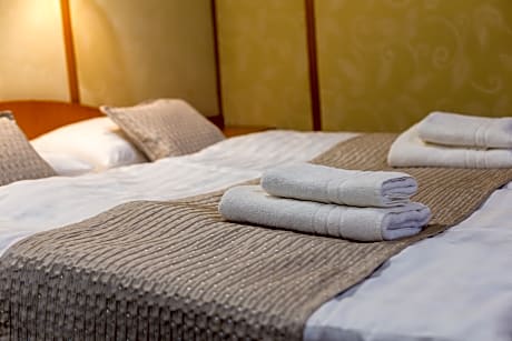 double cabin with river view