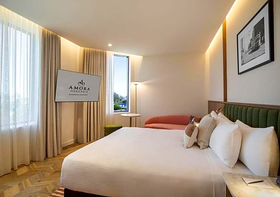 Amora Herencia Riverwalk Melbourne