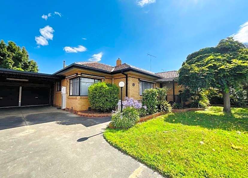 Connells Motel & Serviced Apartments