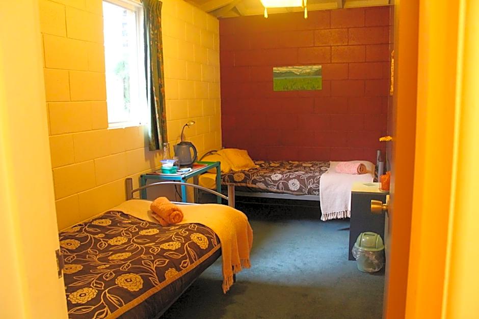 Riverside Haven Lodge & Holiday Park