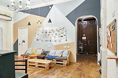 Moosica Hostel