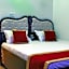 Hotel Holiday