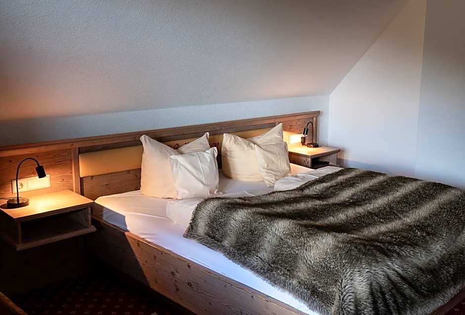 Hotel & Restaurant Grüner Baum - Die Grüne Oase Am Feldberg