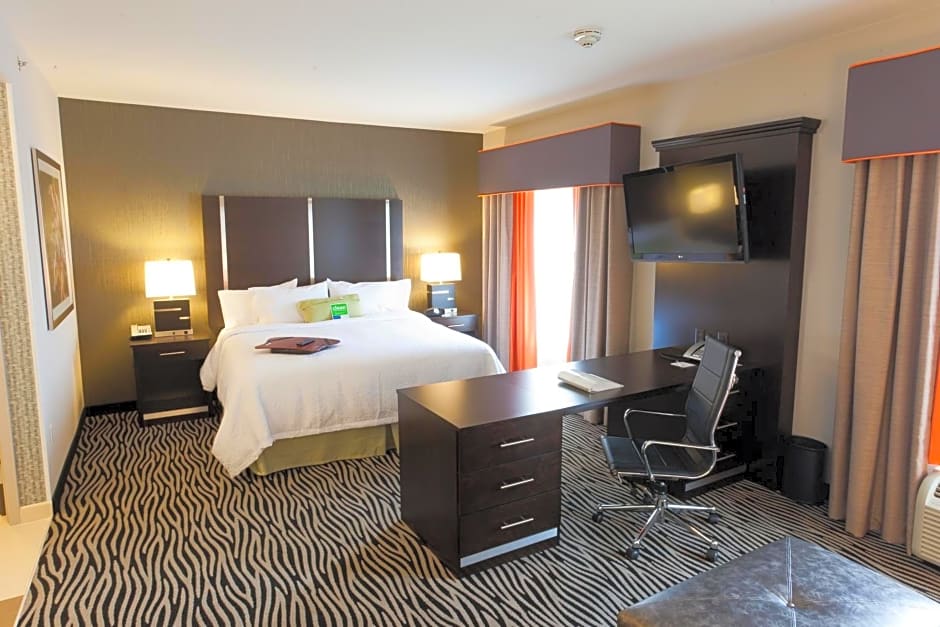 Hampton Inn and Suites Tulsa Central