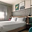 Living Place Hotel