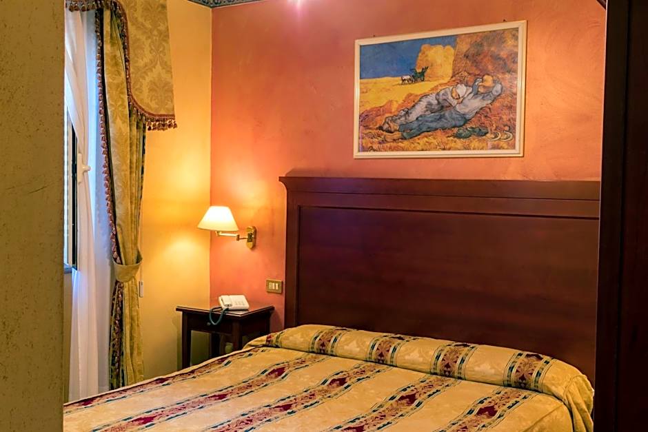 Hotel Joli