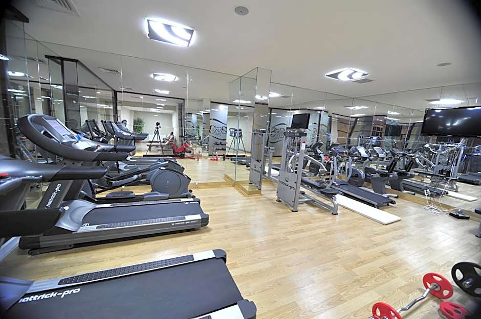 Grand Cenas Hotel