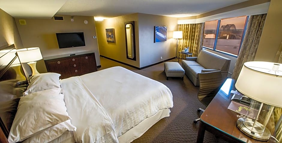 Sheraton Memphis Downtown Hotel