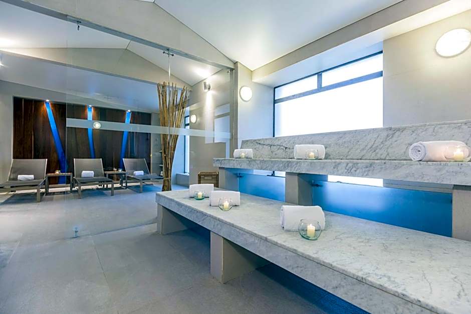 NH Collection Bogotá Royal Teleport