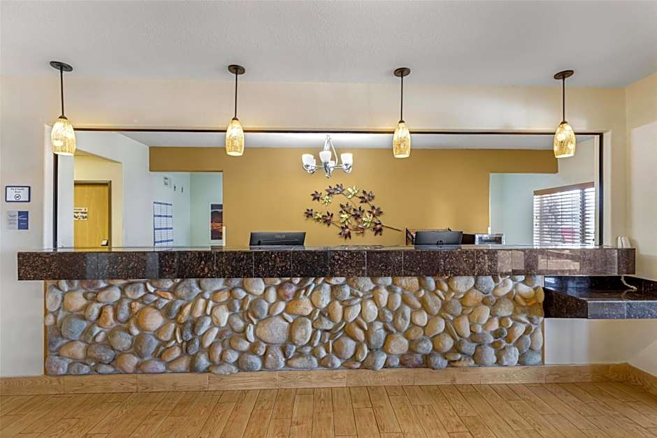 Best Western Firestone Inn & Suites