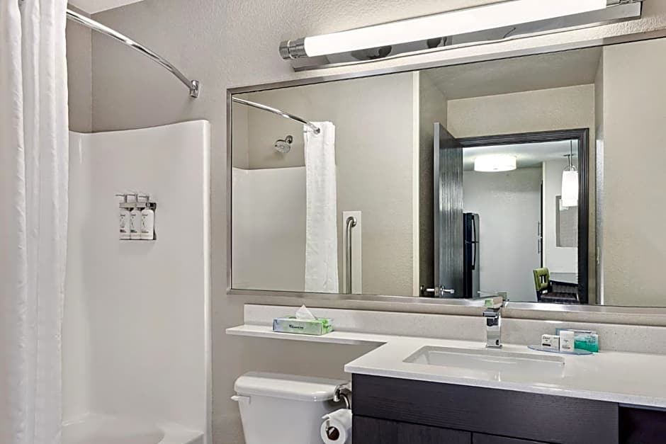 Photo 1 of 14 of Studio 1 Queen Bed Suite