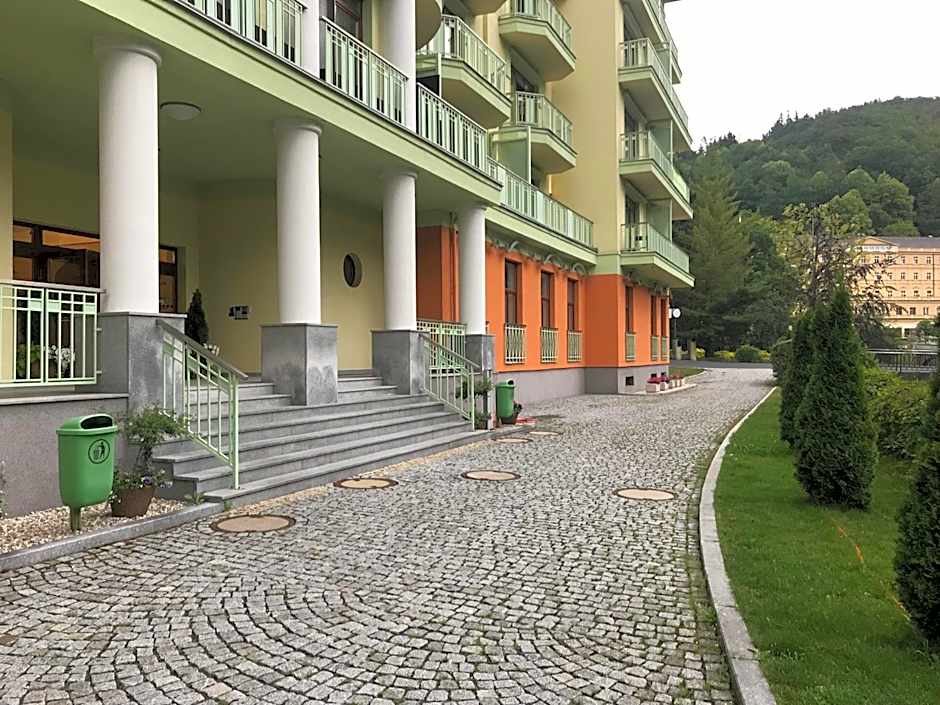 Slunecni Lazne Apartments