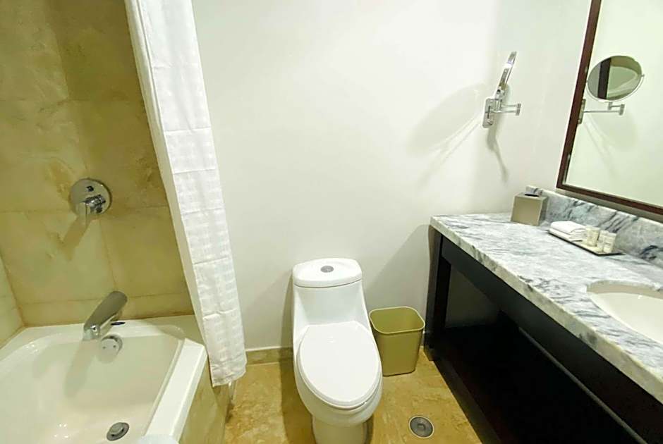 La Quinta by Wyndham Reynosa