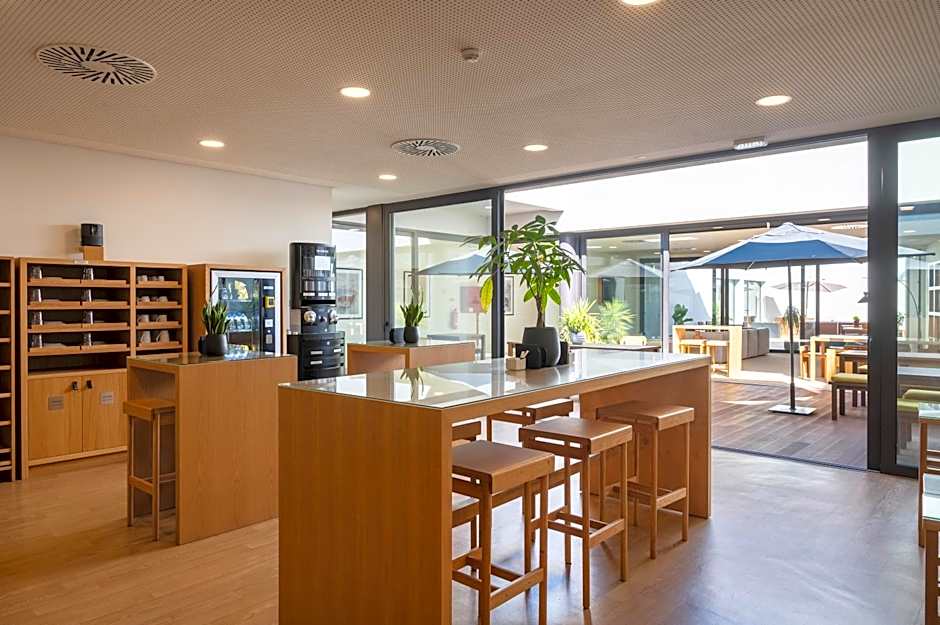 BFRESH Hotel - Padel, Pool & Fitness - Adults Only