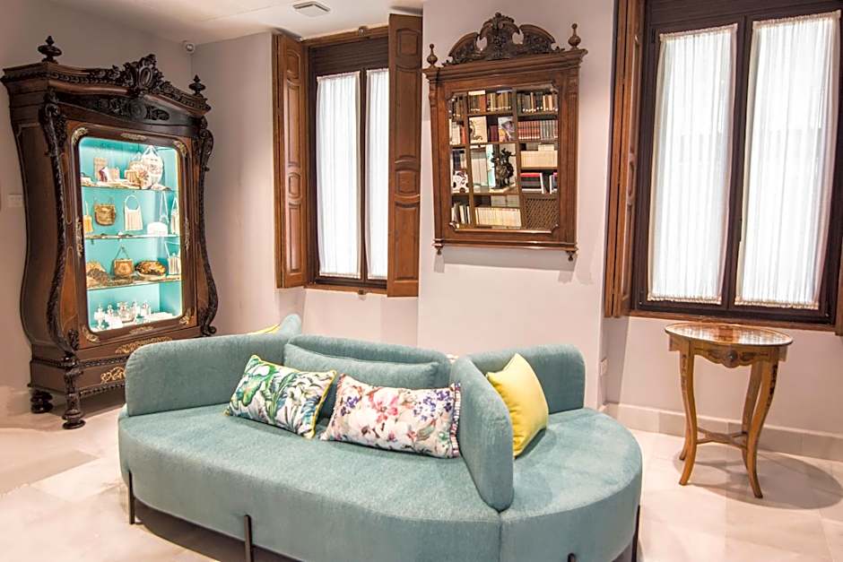 Hotel Oleum - Parking Gratuito bajo disponibilidad y reserva previa