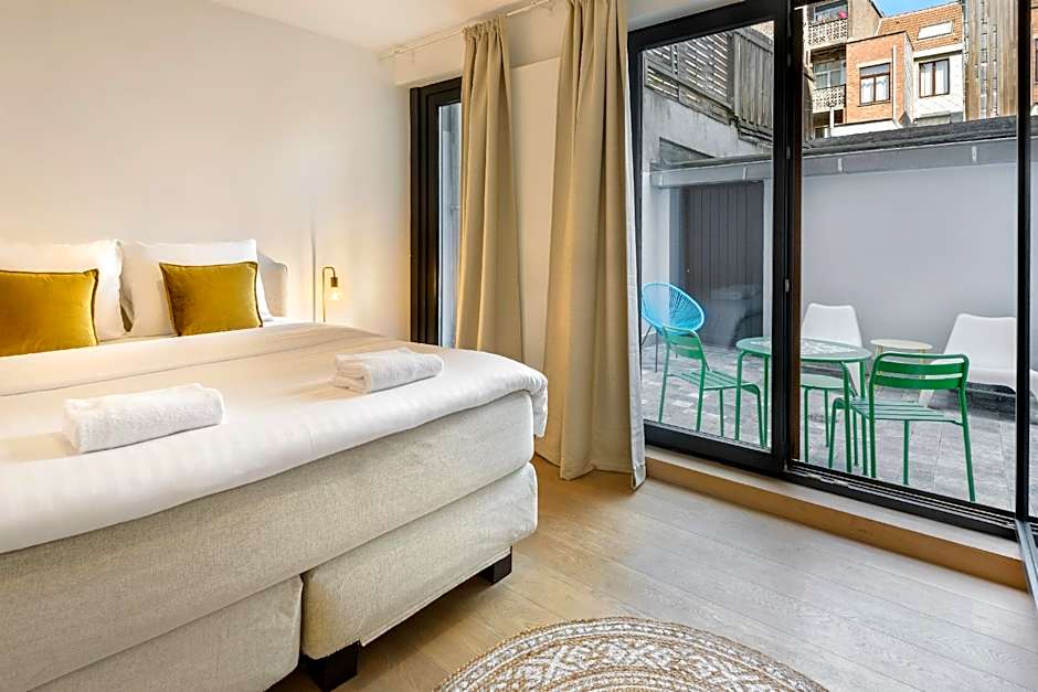 R73 Apartments by Domani Hotels
