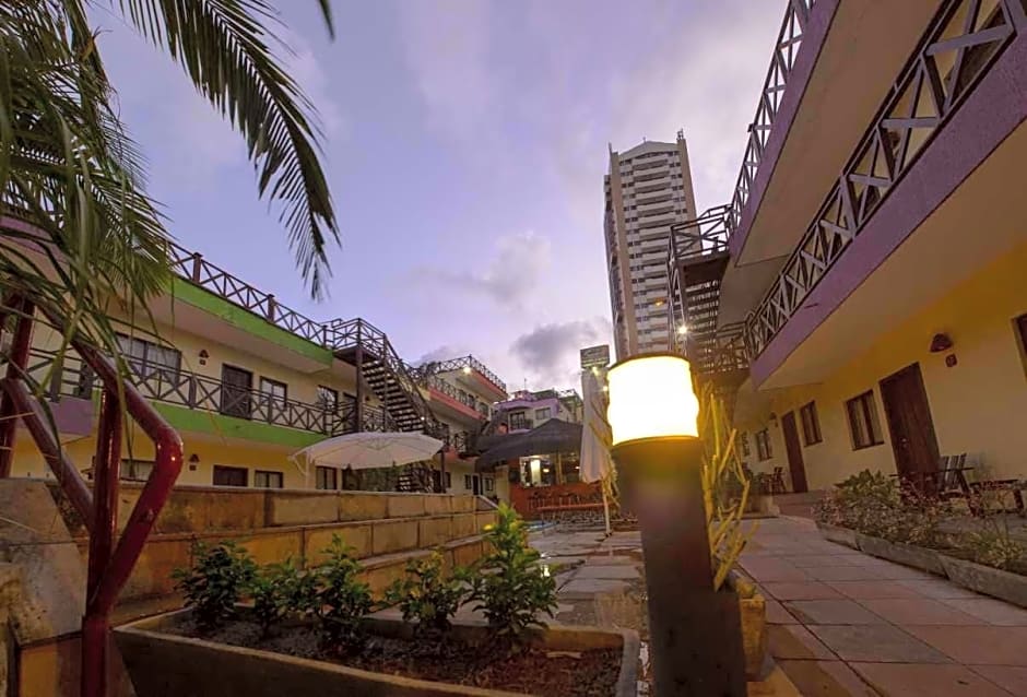 Apart Hotel Serantes