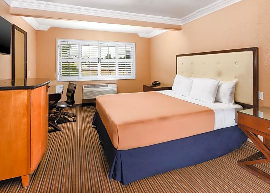 Hollywood Inn Express South