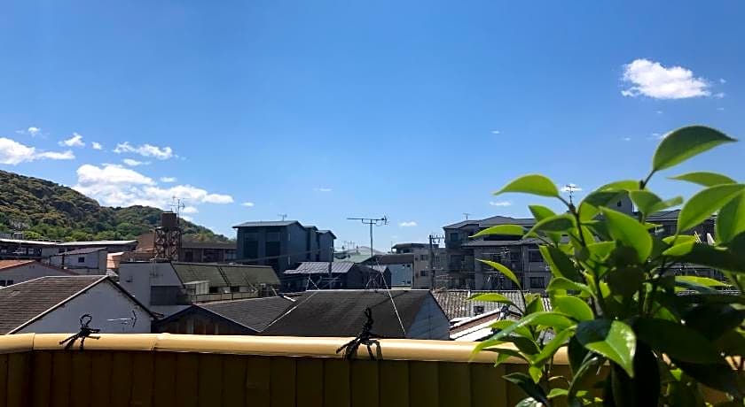 Shiki Shiki Higashiyama