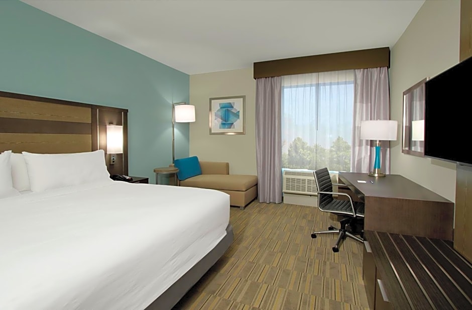 Holiday Inn Express & Suites Lake Charles South Casino Area, an IHG Hotel