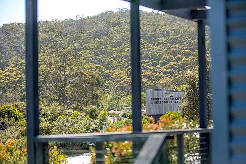Bruny Island Escapes and Hotel Bruny