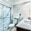 Holiday Inn Express-Langley By IHG