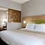 Country Inn & Suites by Radisson, Jackson, TN