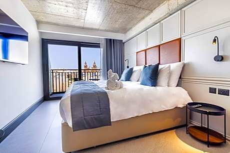 Superior Double Room with City View