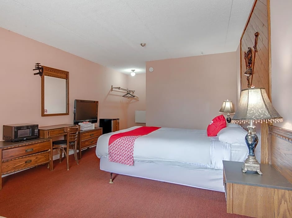 Falls Inn Near Casino Niagara By OYO