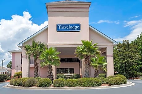 Travelodge by Wyndham Port Wentworth Savannah Area