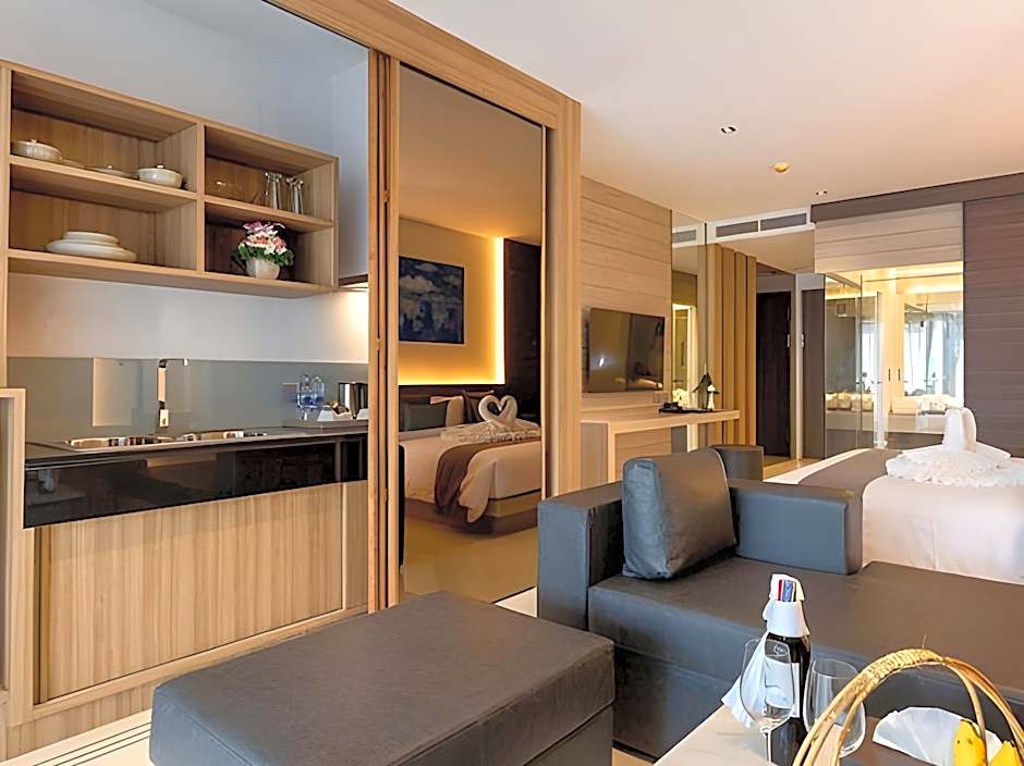 Kudo Hotel & Beach Club (Adults Only)