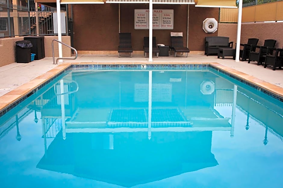 Bowen Motel