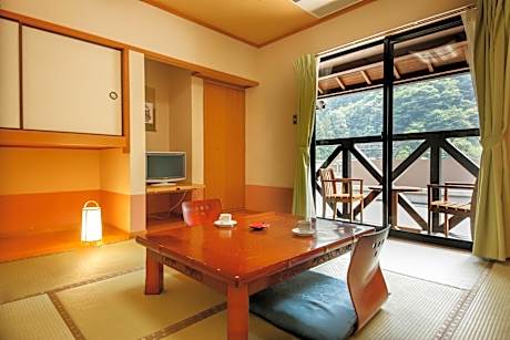 Japanese-Style Quadruple Room