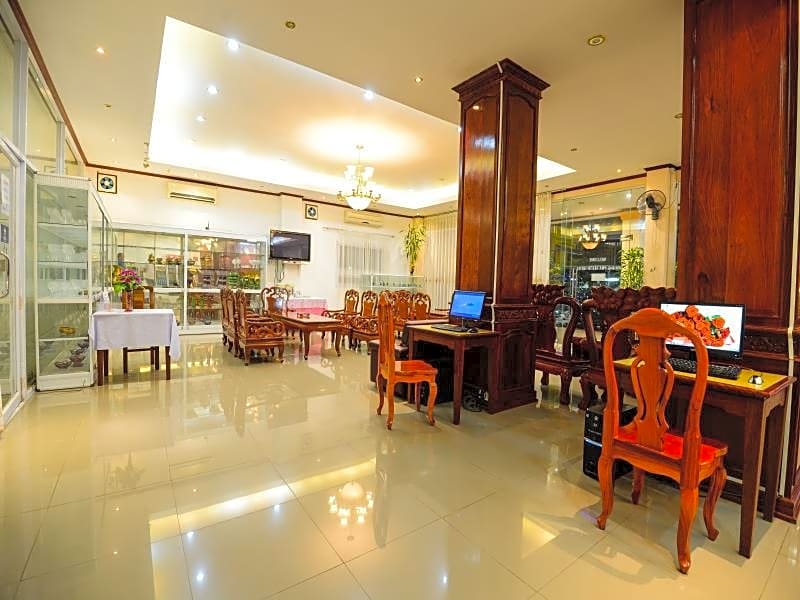 Douangpraseuth Hotel